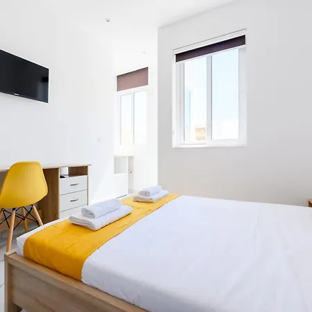 F8-2 Bedroom Ensuite Habitación en casa particular