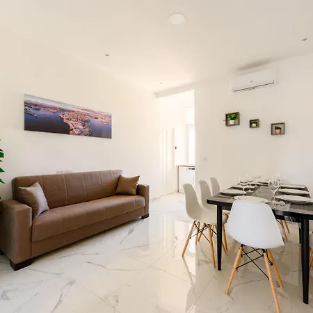F8-2 Bedroom Ensuite Kwatera prywatna