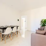 F8-2 Bedroom Ensuite Проживание в семье Слима
